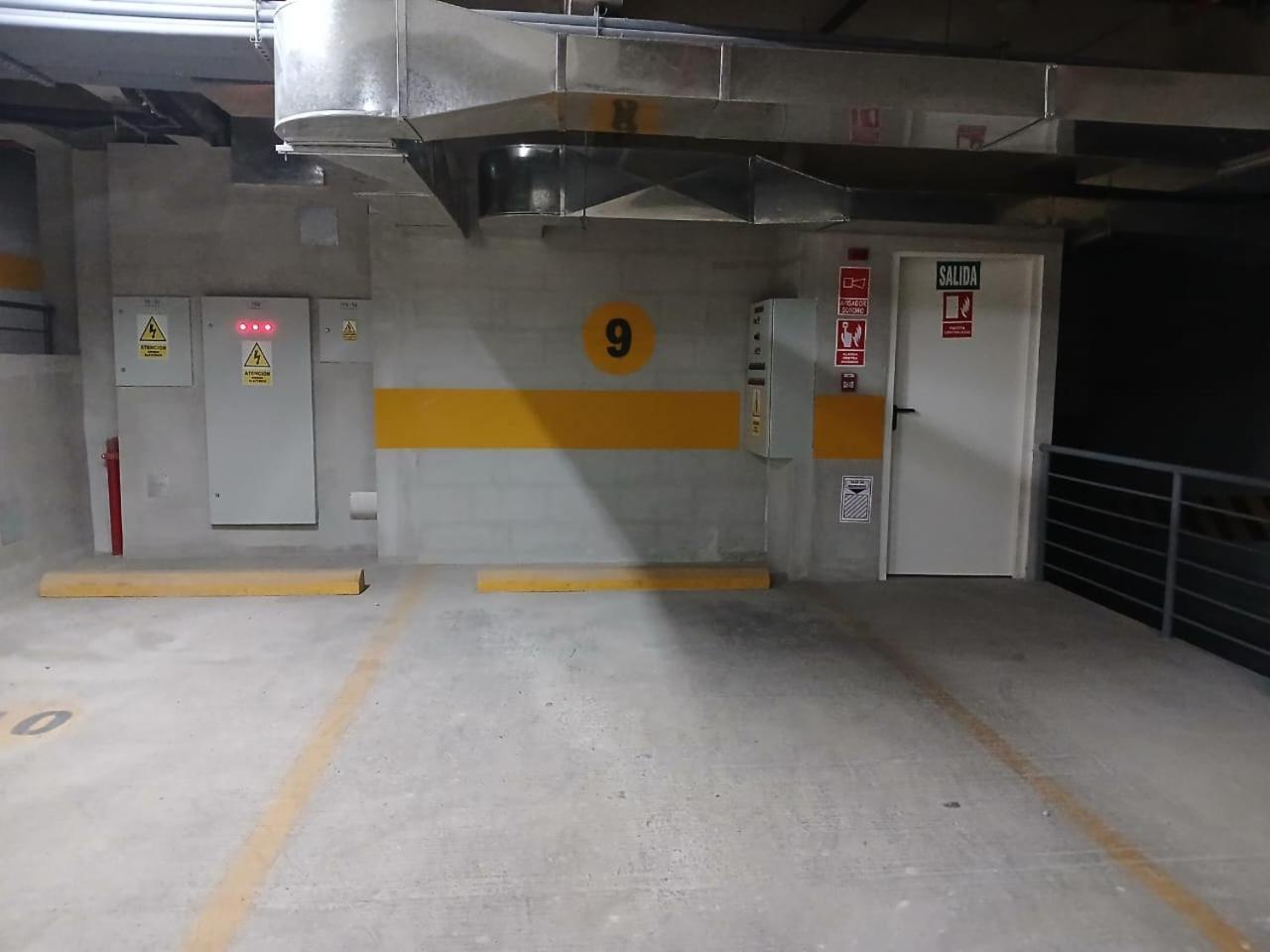 Elegante, Departamento Privado Con Cochera Lima